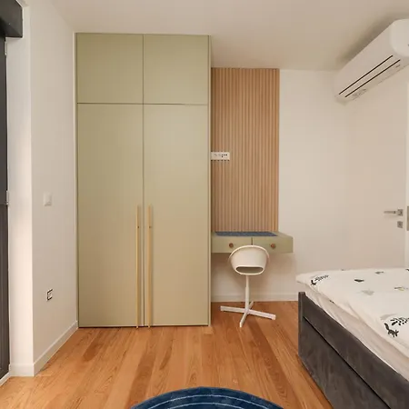 Apartment Lola's *