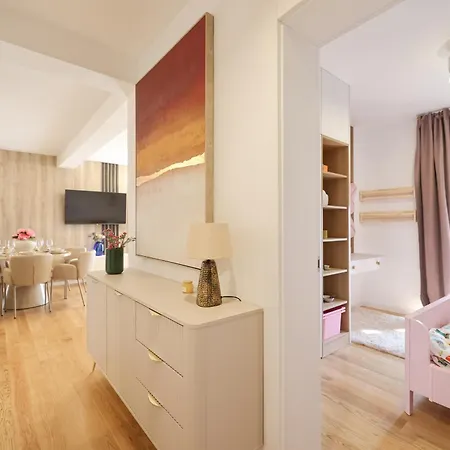 Apartment Lola's *
